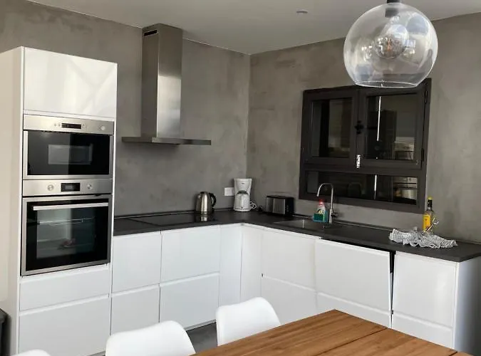 Feriehus Babel - First Line Seafront House Playa Blanca (Lanzarote)