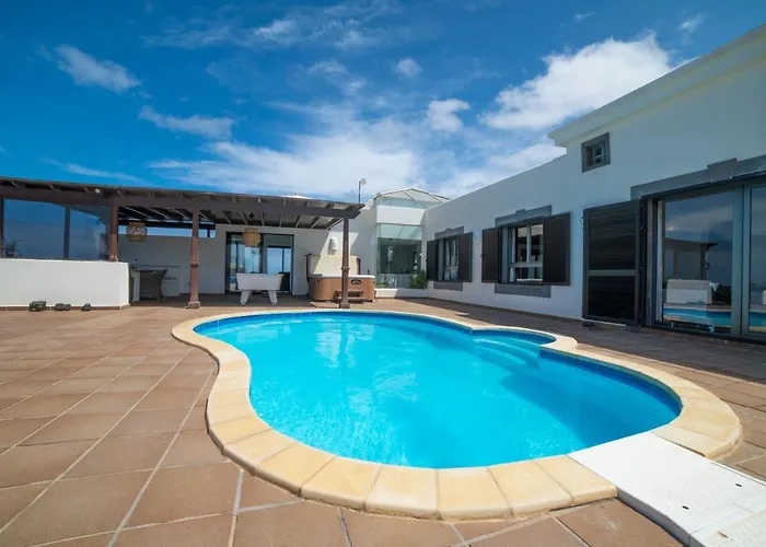 Babel - First Line Seafront House * Πλάγια Μπλάνκα